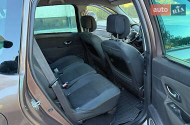 Минивэн Renault Scenic 2010 в 