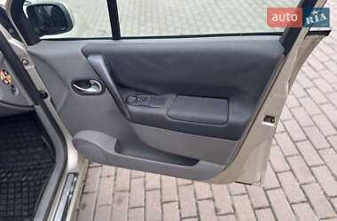 Минивэн Renault Scenic 2006 в 