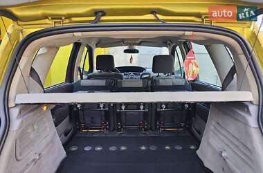 Минивэн Renault Scenic 2005 в 