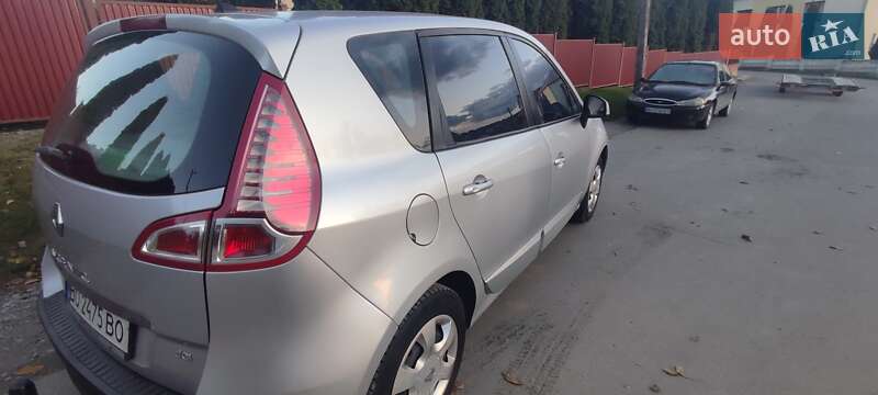 Минивэн Renault Scenic 2011 в Тернополе