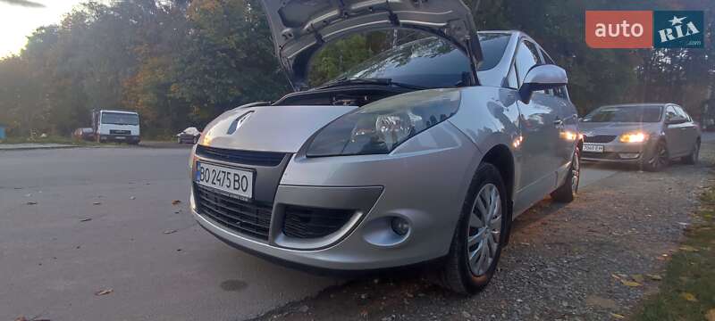 Минивэн Renault Scenic 2011 в Тернополе