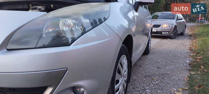 Минивэн Renault Scenic 2011 в Тернополе
