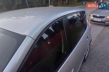 Минивэн Renault Scenic 2011 в 