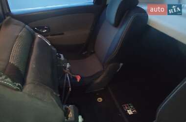 Минивэн Renault Scenic 2011 в 