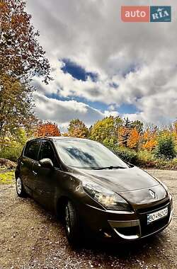 Renault Scenic 2011