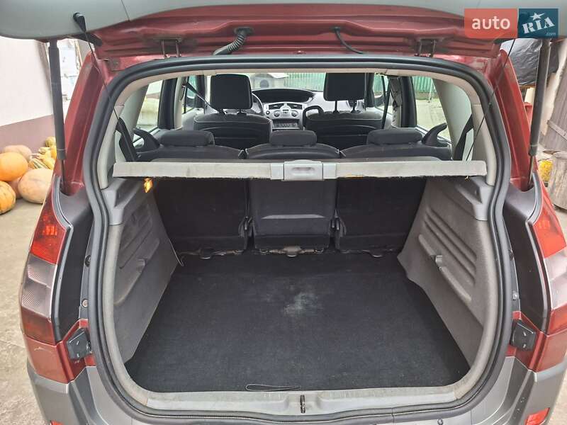 Минивэн Renault Scenic 2004 в Ивано-Франковске