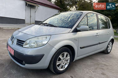 Минивэн Renault Scenic 2004 в 