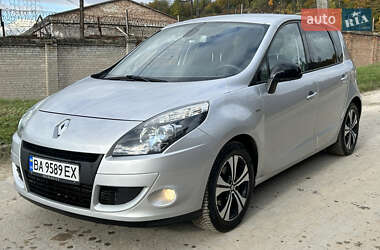 Мінівен Renault Scenic 2011 в Львові