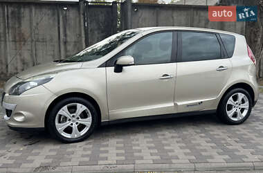 Минивэн Renault Scenic 2010 в 