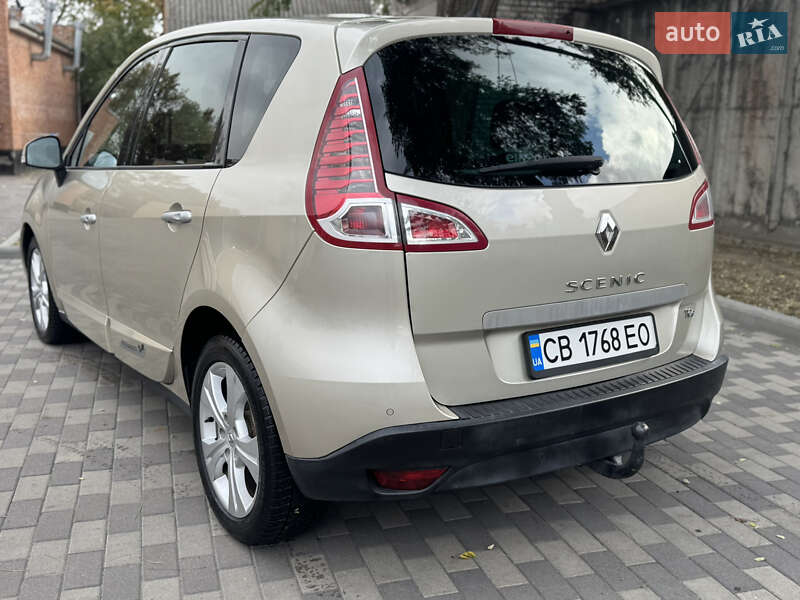 Мінівен Renault Scenic 2010 в Лубнах