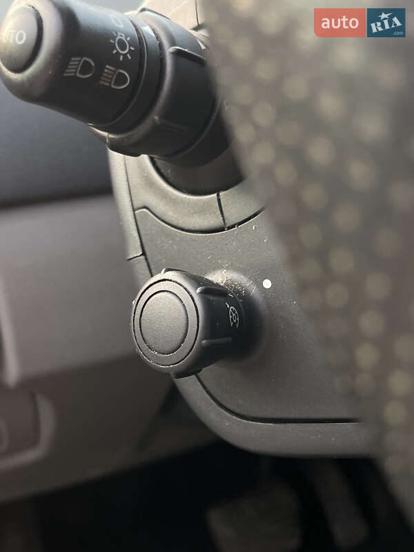 Минивэн Renault Scenic 2005 в Надворной