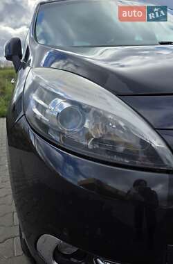 Минивэн Renault Scenic 2015 в Луцке