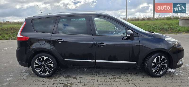 Минивэн Renault Scenic 2015 в Луцке