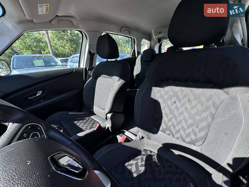 Мінівен Renault Scenic 2018 в Умані