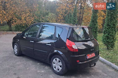 Минивэн Renault Scenic 2009 в 