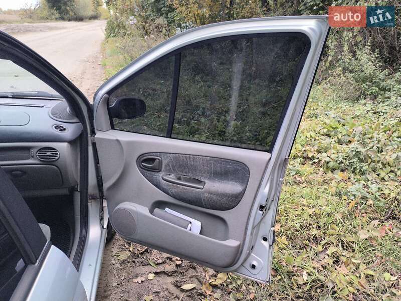 Мінівен Renault Scenic 2001 в Попільні фото 10 Мінівен Renault Scenic 2001 в Попільні