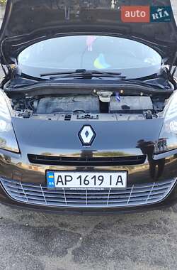 Мінівен Renault Scenic 2010 в 