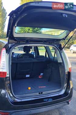 Мінівен Renault Scenic 2010 в 