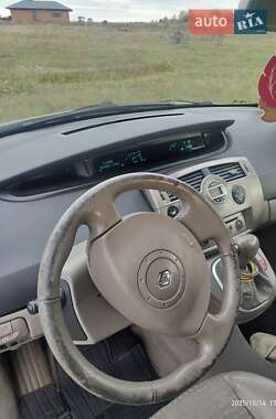 Минивэн Renault Scenic 2003 в 