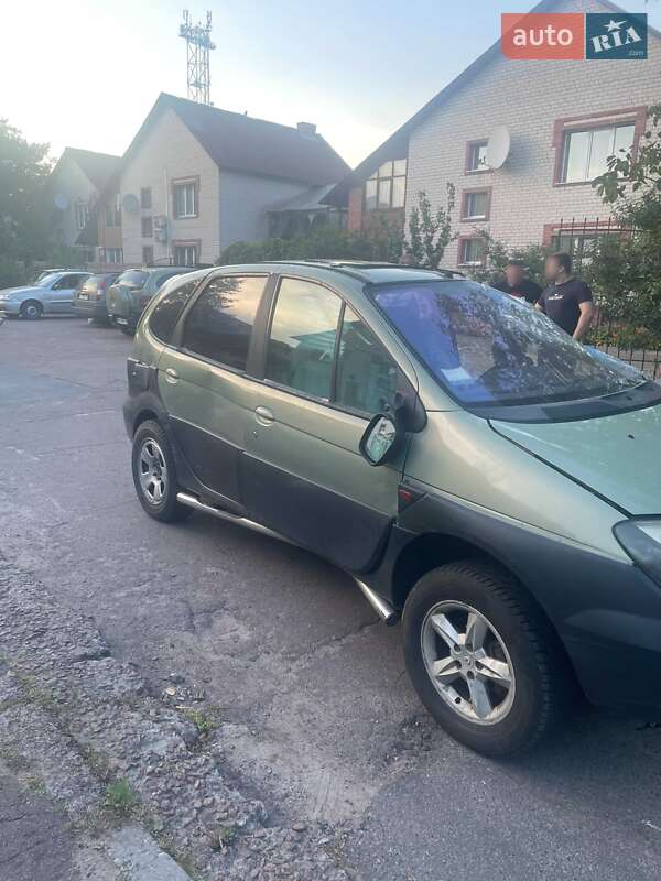 Минивэн Renault Scenic 2001 в Славутиче