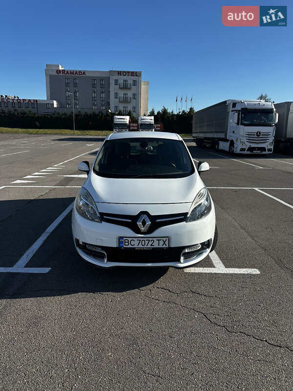 Мінівен Renault Scenic 2015 в 