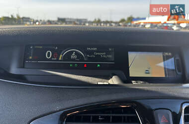 Мінівен Renault Scenic 2015 в 