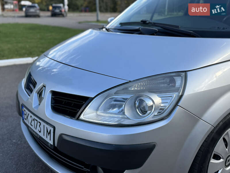 Минивэн Renault Scenic 2007 в Ровно