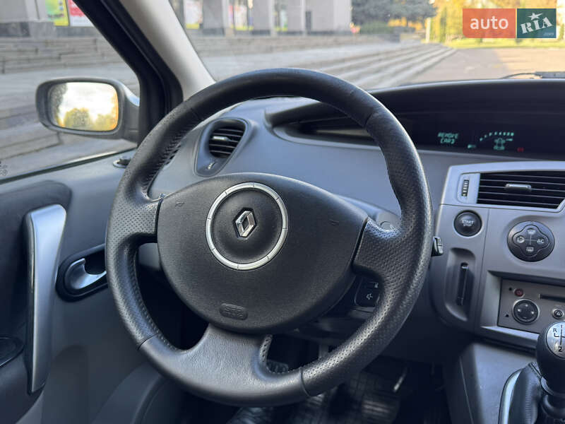 Минивэн Renault Scenic 2007 в Ровно