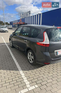 Мінівен Renault Scenic 2009 в  фото 5 Мінівен Renault Scenic 2009 в