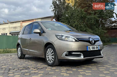 Минивэн Renault Scenic 2014 в 