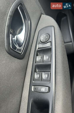 Минивэн Renault Scenic 2011 в 