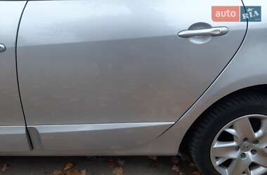 Минивэн Renault Scenic 2011 в 