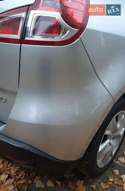 Минивэн Renault Scenic 2011 в 