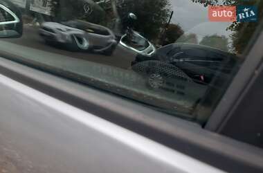Минивэн Renault Scenic 2011 в 