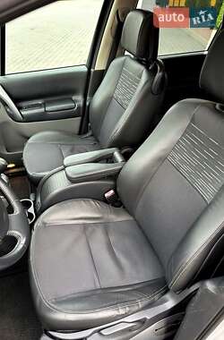 Минивэн Renault Scenic 2007 в 