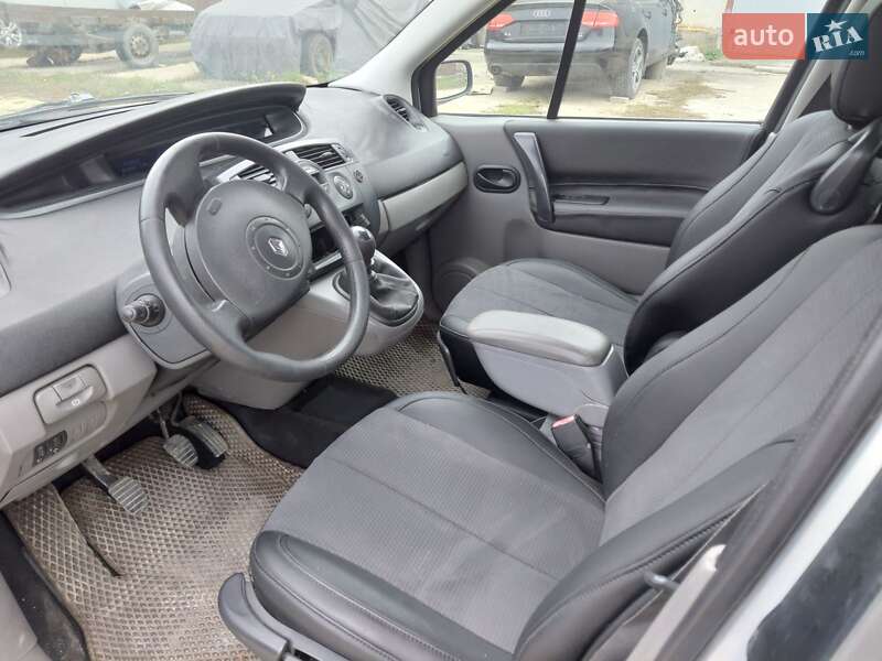 Мінівен Renault Scenic 2004 в Підволочиську