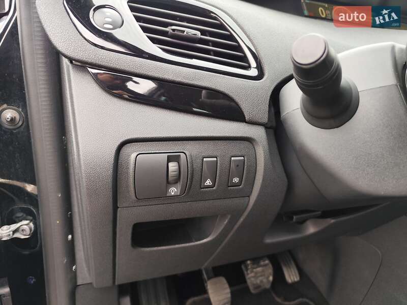 Мінівен Renault Scenic 2014 в Житомирі