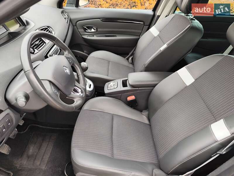 Мінівен Renault Scenic 2014 в Житомирі