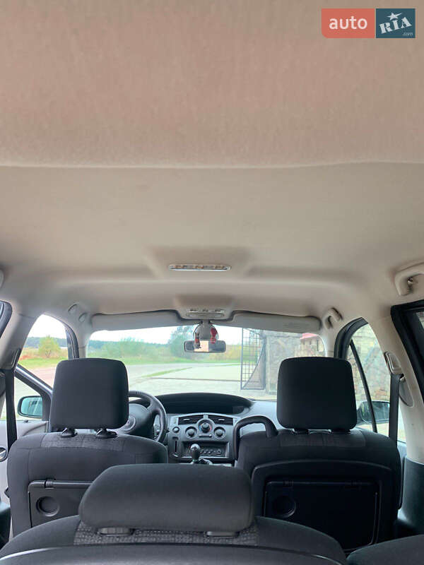 Минивэн Renault Scenic 2007 в Золочеве
