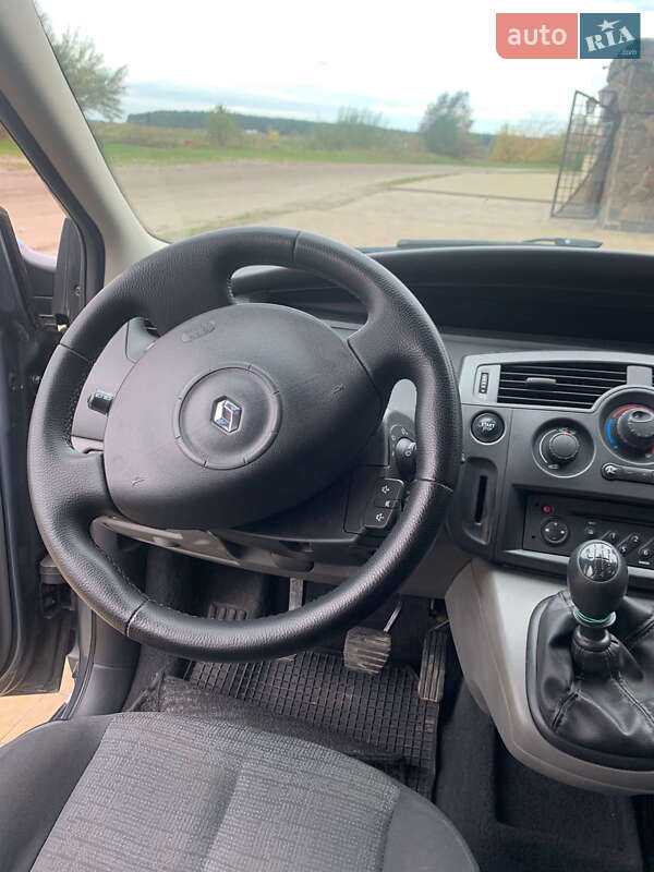 Минивэн Renault Scenic 2007 в Золочеве