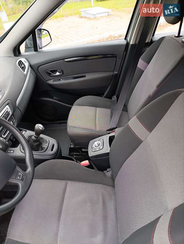 Минивэн Renault Scenic 2013 в Черкассах