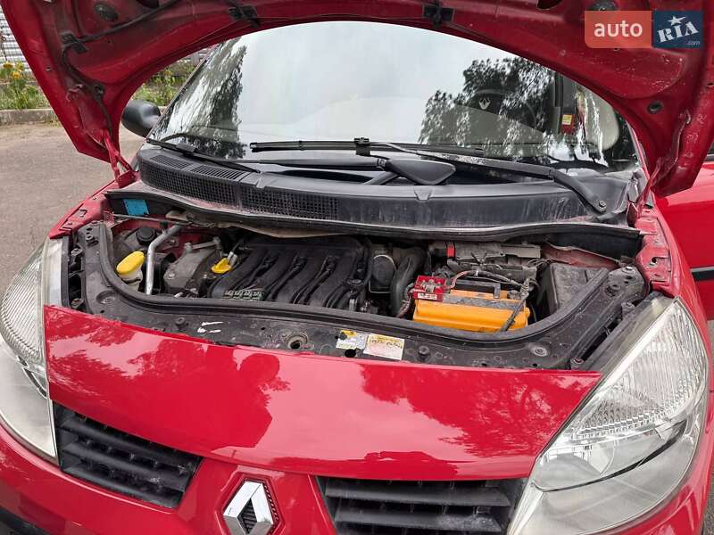 Минивэн Renault Scenic 2004 в Виннице