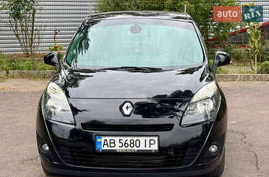 Мінівен Renault Scenic 2011 в 