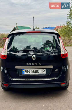 Мінівен Renault Scenic 2011 в 