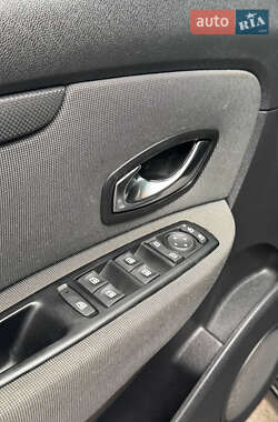 Мінівен Renault Scenic 2011 в 