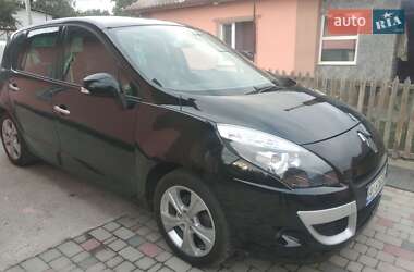 Минивэн Renault Scenic 2011 в Гайвороне