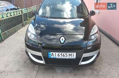 Минивэн Renault Scenic 2011 в 