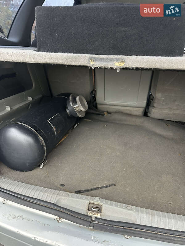 Мінівен Renault Scenic 2001 в Києві