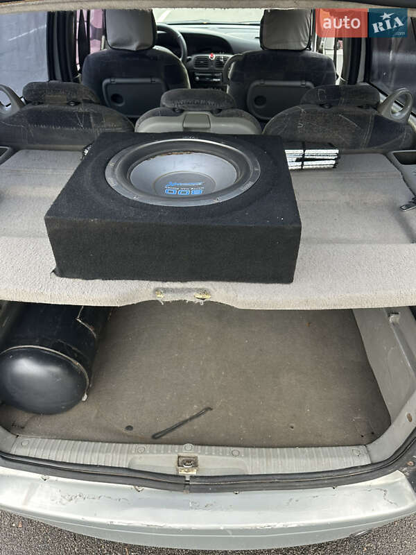 Мінівен Renault Scenic 2001 в Києві
