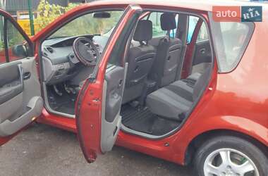 Минивэн Renault Scenic 2003 в 